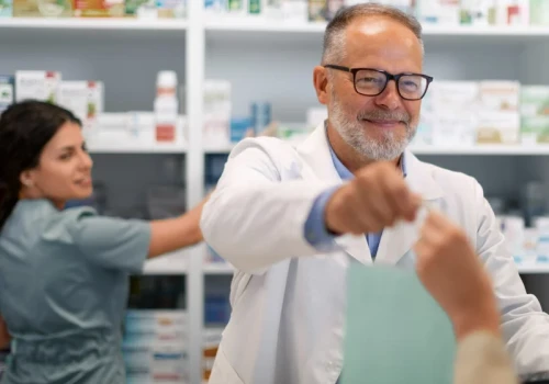 Rząd otwiera drogę reklamom aptek. Jedni: To ważny krok dla pacjentów. Inni – ostrzegają