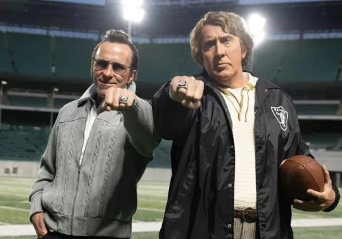 Nicolas Cage jako John Madden. Film z datą premiery na Prime Video