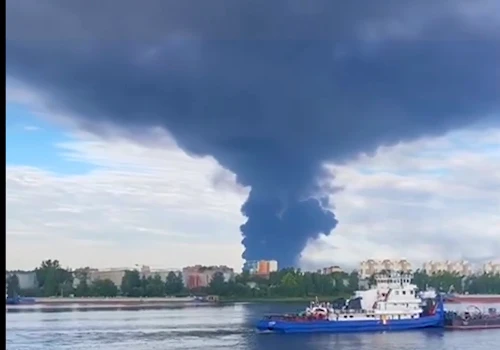 Kolejne dwie rafinerie zaatakowane przez Ukrainę. Jedna 1300 km od linii frontu