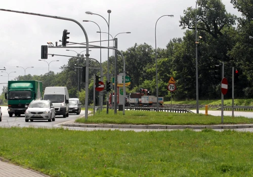 Na tym rondzie można stracić prawo jazdy. Nawet 45 punktów karnych i mandat 1500 zł