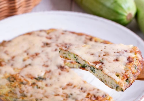 Najlepszy letni przepis na puszysty omlet. Sezonowy dodatek zmienia smak