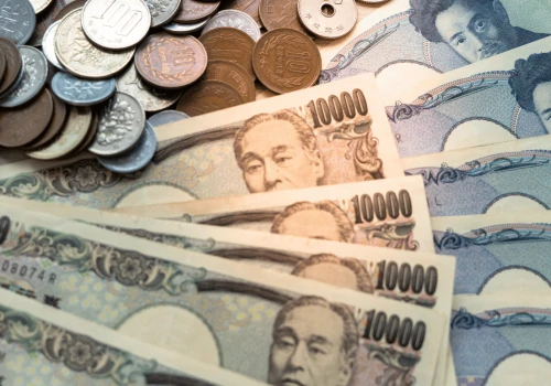 Japonia broni jena, a USA własnych obligacji. Rynek długu znów dyktuje warunki Trumpowi