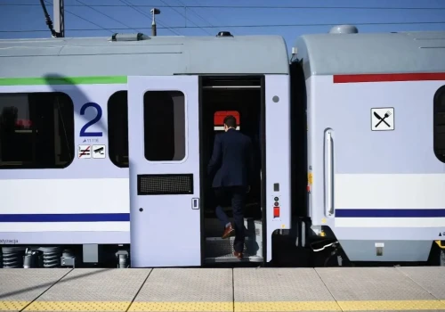 Kolej nie wytrzymuje upałów. Na tych trasach wprowadzono ograniczenia