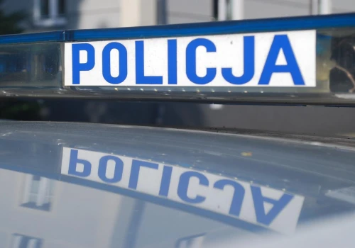 Prawie 2 promile, brak prawa jazdy i pościg. Beztroski rajd 59-latka