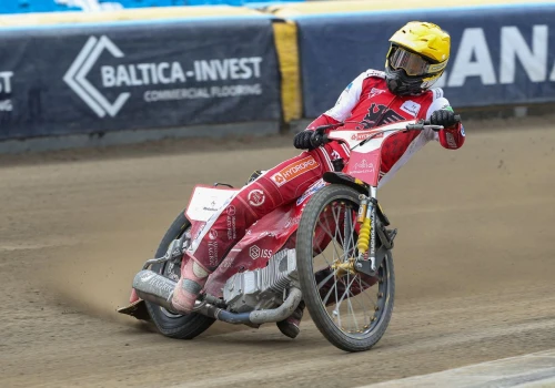 Żużel. Runda zasadnicza coraz bliżej końca. Zobacz tabelę i statystyki Metalkas 2. Ekstraligi