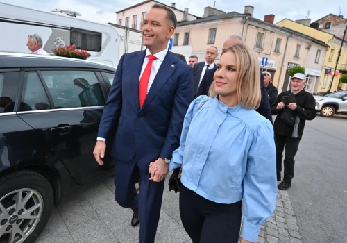 Nawrocki ujawnił majątek. Są mieszkania i 800 plus
