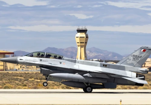 Viper Shield firmy L3Harris przechodzi próby w locie z udziałem pary samolotów F-16.