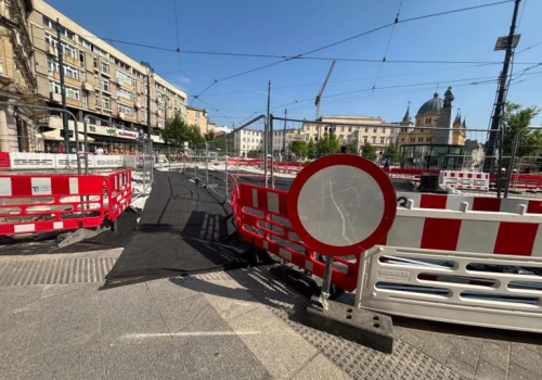 Remont Placu Wolności w Łodzi trwa. Wybrzuszona nawierzchnia ma zniknąć do 20 sierpnia