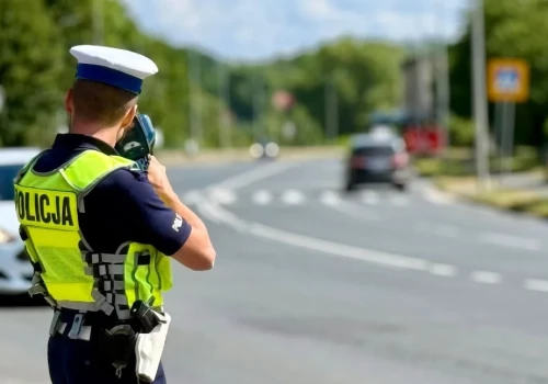 Jeleniogórska drogówka ruszyła z akcją Prędkość. Kierowcy mogą spodziewać się częstszych kontroli