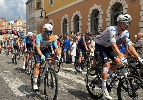 Tour de Pologne jedzie przez Opolszczyznę. Zaroiło się od gwiazd kolarstwa!