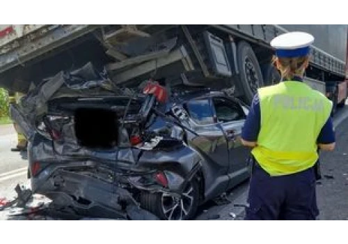 DK11 zablokowana w Garbatce. Utrudnienia po zdarzeniu drogowym