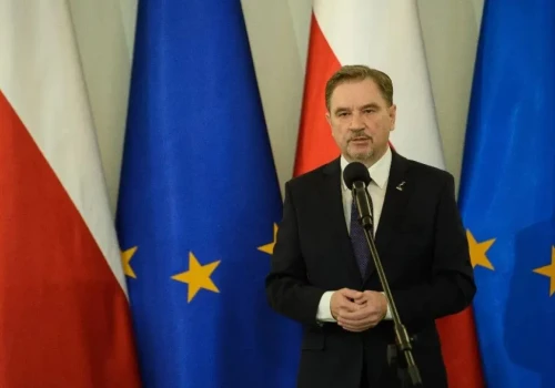 Senat odrzucił wniosek prezydenta ws. referendum. Szef 