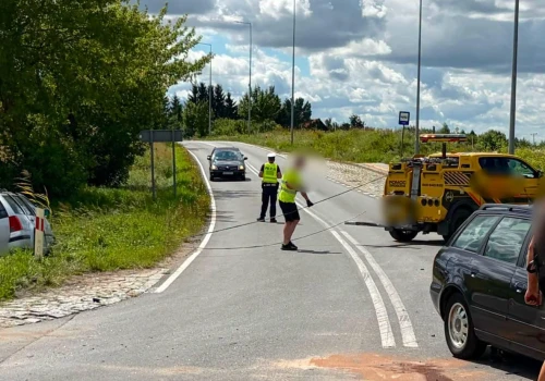 Zderzenie na DK 16 pod Ostródą. 13-latek trafił do szpitala