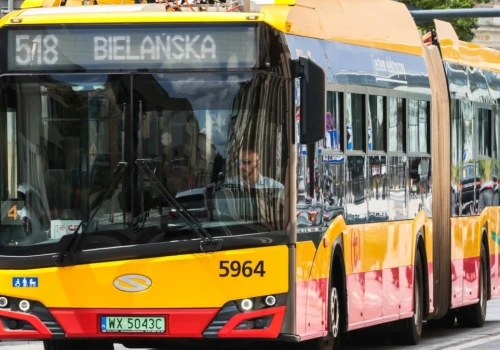 Kierowca autobusu jeździł w spódnicy. To był protest przeciw nierówności