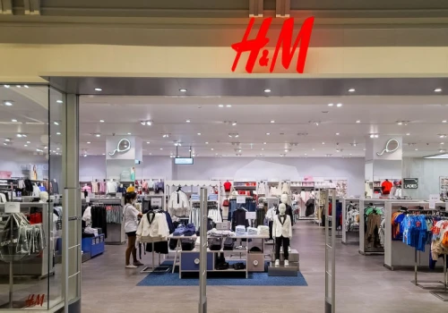 H&M tnie etaty. Tylko w jednej lokalizacji pracę może stracić aż 40 osób