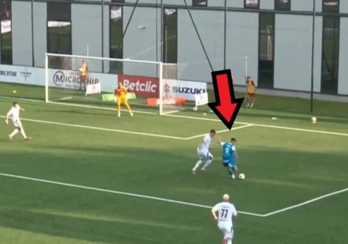 Efektowny gol w polskiej lidze. Bramkarz nie był nawet blisko obrony