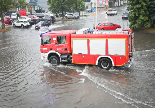 Nawałnica nad Podkarpaciem! Zalane szpitale, teatr i wiele ulic w Rzeszowie