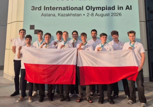 Polska trzecia na świecie w Olimpiadzie Sztucznej Inteligencji 2026! Osiem medali Polaków