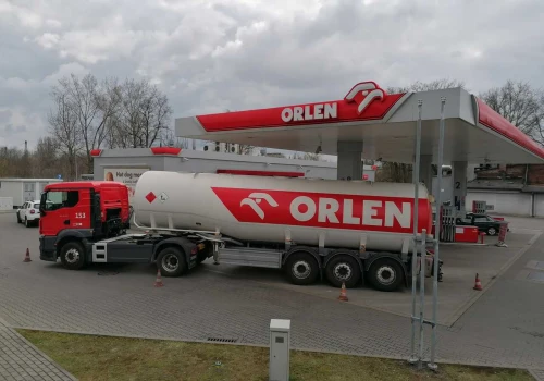 Orlen sprzedaje Ukrainie paliwo po 3 złote? Prezes koncernu zabrał głos
