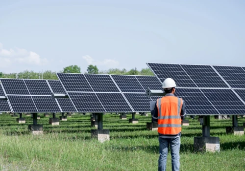 Ponad 7,8 mln zł od PARP na rozwój kompetencji w transporcie i energetyce OZE