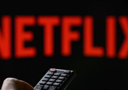 Netflix i 80 milionów dolarów na stole. W tle premiera GTA 6