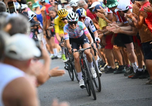Katarzyna Niewiadoma wygrała na Mont Ventoux! Polka liderką Tour de France Femmes 2026