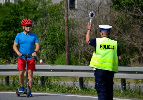 56 km/h na elektrycznej hulajnodze. 50-latek dostał 1500 zł mandatu
