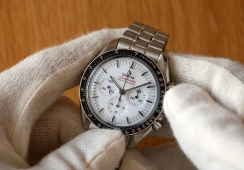 Wideo recenzja Omegi Speedmaster Professional „White Dial”, czyli 8 dni z białym Moonwatchem