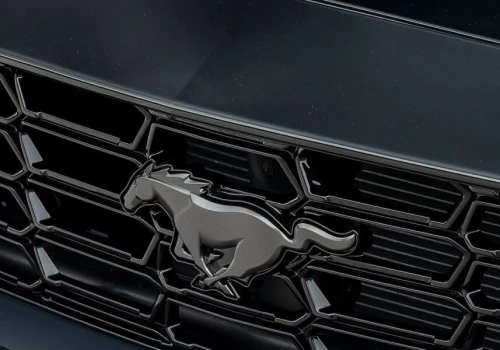 Amerykanie odejdą od 60-letniej tradycji? Ford szykuje nowy wariant Mustanga