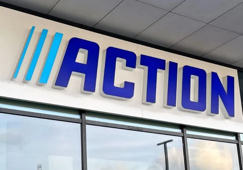 W Action za 30 zł kupisz buty, które pokocha twój kręgosłup! Klapki na korku to hit lata - wyglądają luksusowo