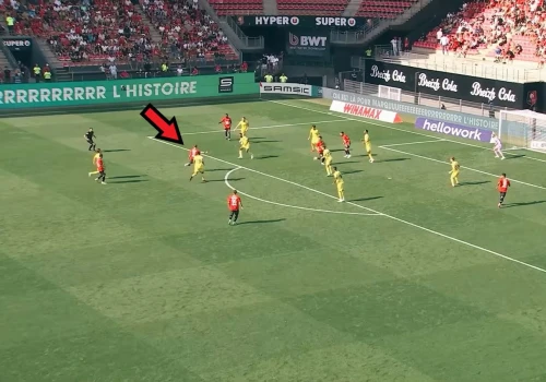 Polak zaskoczył zespół z Premier League. Gol po technicznym strzale