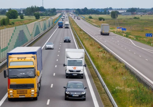 Ciężarówki zapłacą więcej za drogi na Litwie od 2027 r.