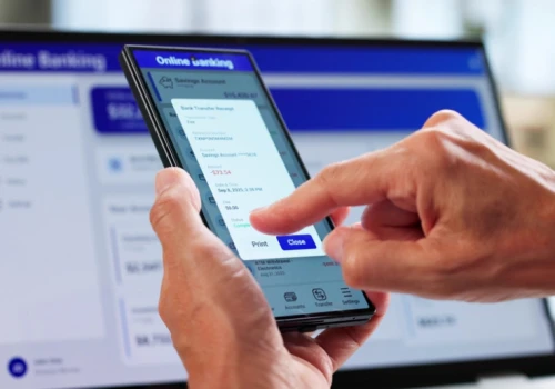 Nie każdy chce mieć bank w telefonie. Polacy wskazali, co ich powstrzymuje