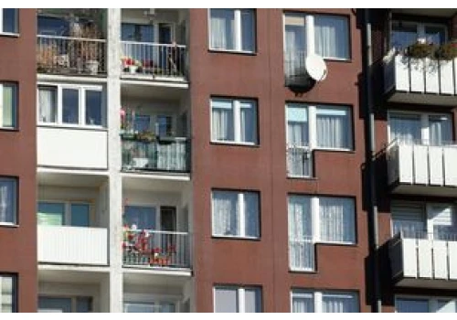 Sprzedali mieszkanie, fiskus chce 100 tys. zł. Problem wielu Polaków
