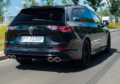 Volkswagen Golf R Variant: piekielnie skuteczny, niemal zupełnie anonimowy