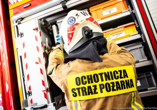 Runęła ściana hotelu w Olsztynie. Ewakuowano 235 osób, w tym dzieci z kolonii