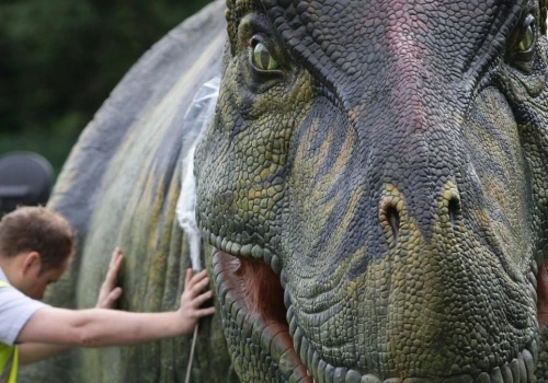 Dlaczego było tak niewiele małych dinozaurów? Znaleźli winowajców