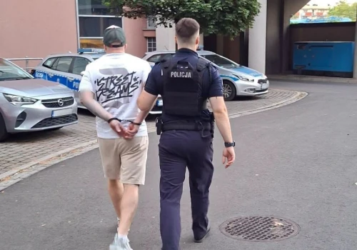 Zaatakował Ukrainkę przed sklepem przy ul. Polonijnej. Grożą mu 3 lata więzienia