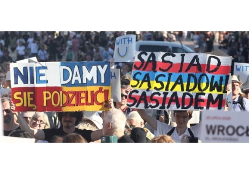 „Sąsiad sąsiadowi sąsiadem”, „Nie damy się podzielić”. Protesty w 22 miastach