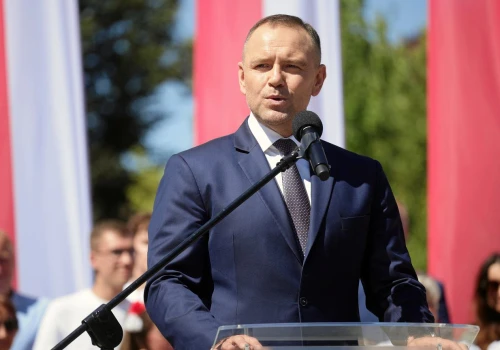Nawrocki tłumaczy swoje weta. 