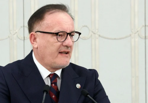 Senator PiS przeszedł do Rozwoju Plus. 