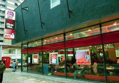 Taco Bell wraca do Polski. 33 lata temu Polacy odrzucili burrito. Teraz trzecia próba po dwóch klęskach