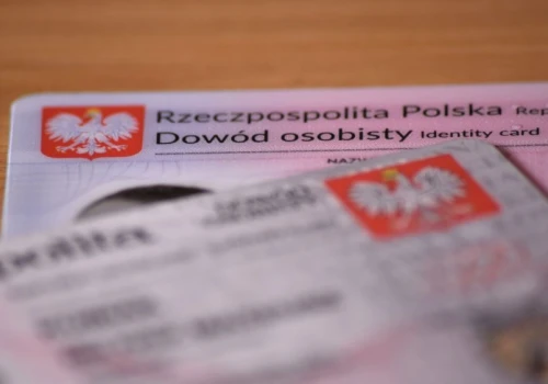 Wymiana dowodów osobistych po nowemu. 1 grudnia koniec zmory tysięcy Polaków