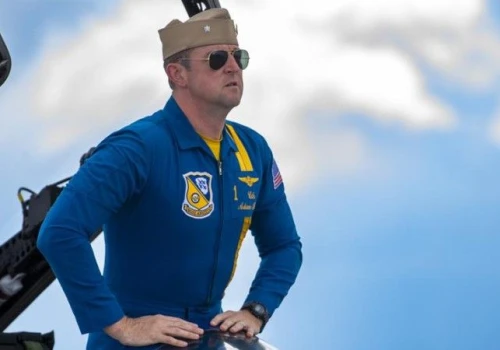 Słynni Blue Angels zmieniają dostawcę. Po 43 latach
