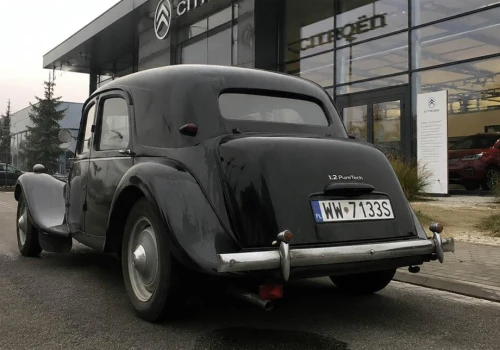 Gdyby André Citroën stworzył Traction Avant z silnikiem 1.2 PureTech
