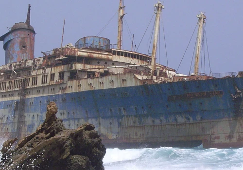 SS America – zapomniany amerykański transatlantyk i słynny wrak