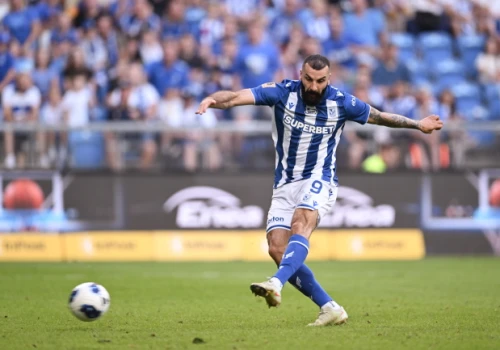 Ekstraklasa: Potknięcie Jagiellonii, mistrz Lech Poznań liderem