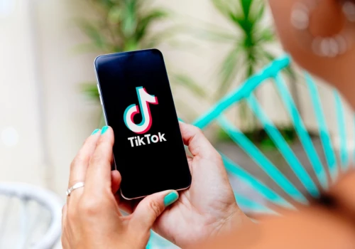 TikTok zwolni 250 pracowników. O decyzji firma poinformowała mailem