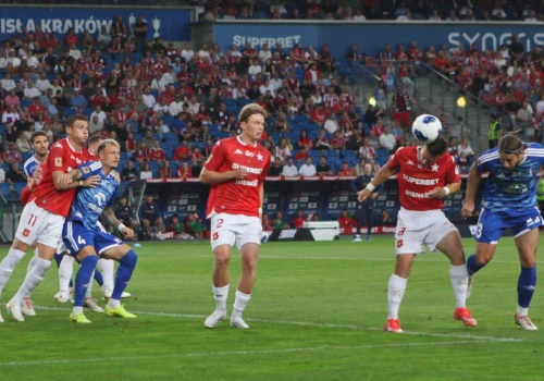 Ekstraklasa. Wisła Kraków, Lech Poznań, Górnik Zabrze, Widzew Łódź zwycięskie. Wyniki 3. kolejki