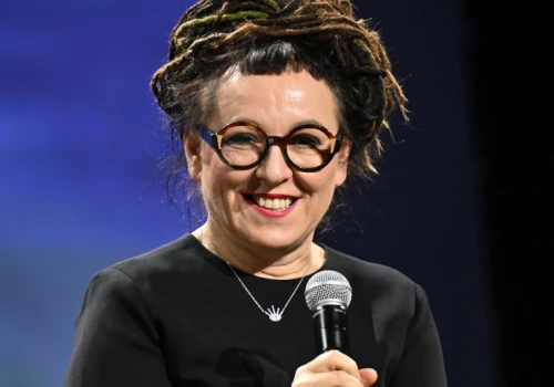 Olga Tokarczuk wśród największych. Jej powieść trafiła na listę 50 książek wszech czasów
